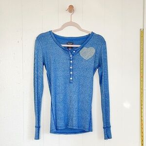2000s Vintage Blue long sleeve shirt with rhinestone heart detail long sleeve